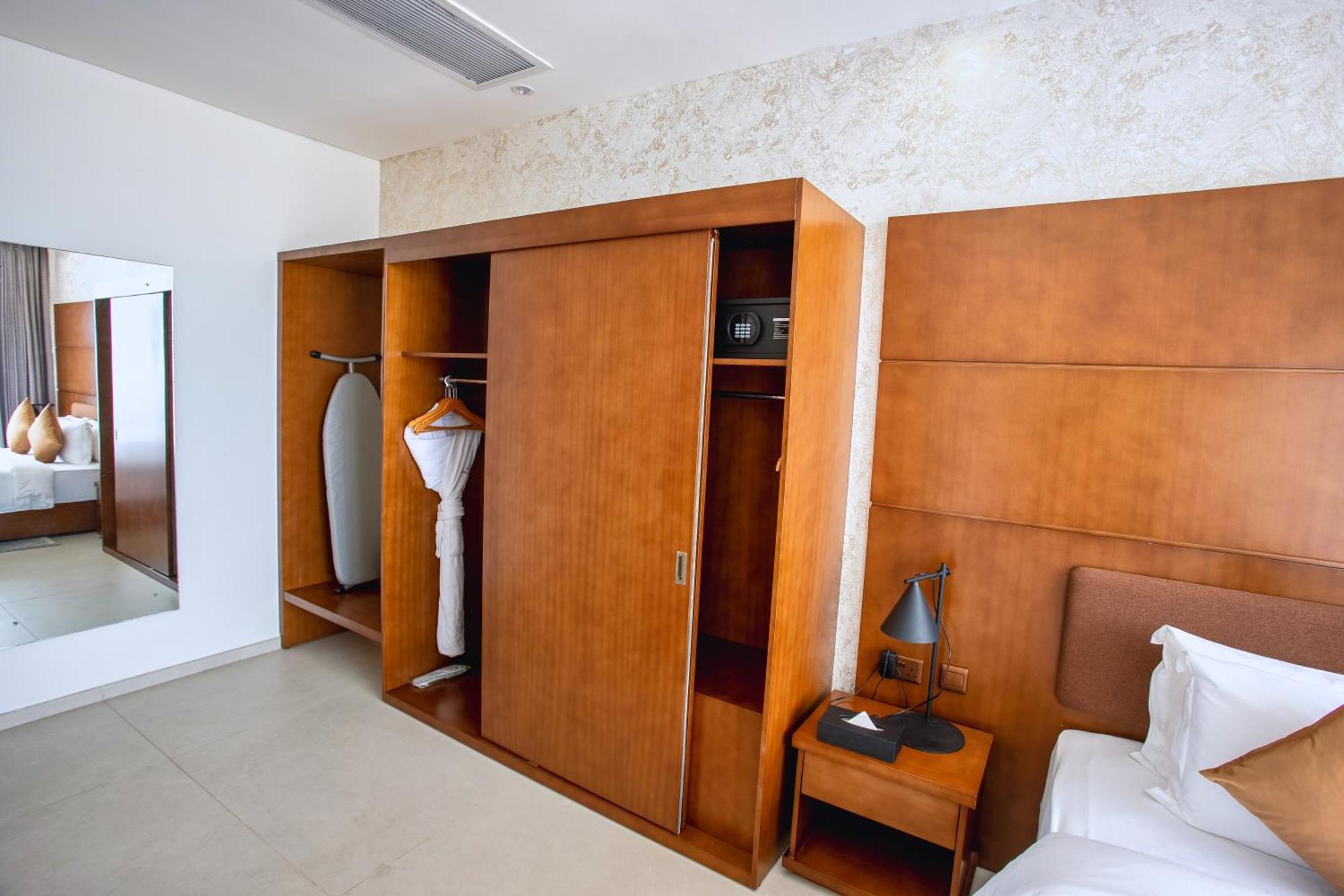 Alisa Hotel Tema Dış mekan fotoğraf