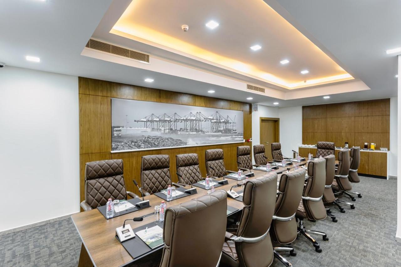 Alisa Hotel Tema Dış mekan fotoğraf
